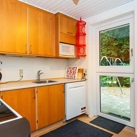 Three-bedroom Holiday In Aabenraa 1 *