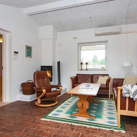 Three-bedroom Holiday In Aabenraa 1 בית נופש *