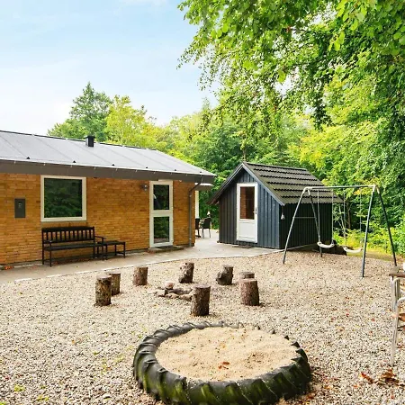 Tatil Evi Three-bedroom Holiday In Aabenraa 1 *